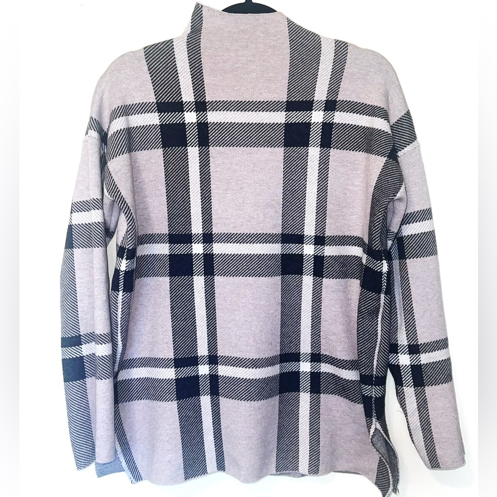 NWOT Max Studio Plaid Turtleneck Sweater